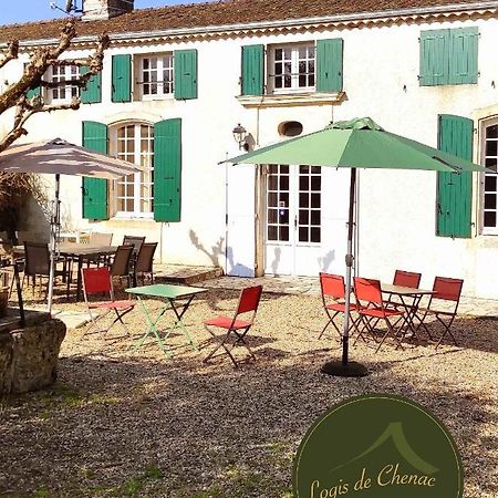 Logis De Chenac - Chambres Et Table D'Hotes Chenac Saint Seurin d'Uzet Bagian luar foto