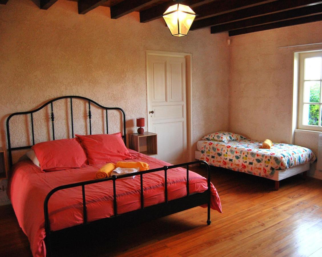Logis De Chenac - Chambres Et Table D'Hotes Chenac Saint Seurin d'Uzet Bagian luar foto