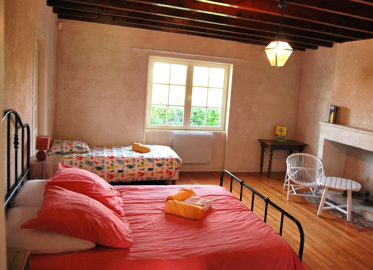 Logis De Chenac - Chambres Et Table D'Hotes Chenac Saint Seurin d'Uzet Bagian luar foto